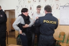 Policejní zásahová jednotka na gymnáziu 2016